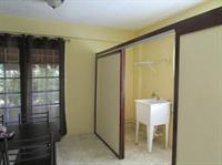 New Kingston Guest Apartment III Экстерьер фото